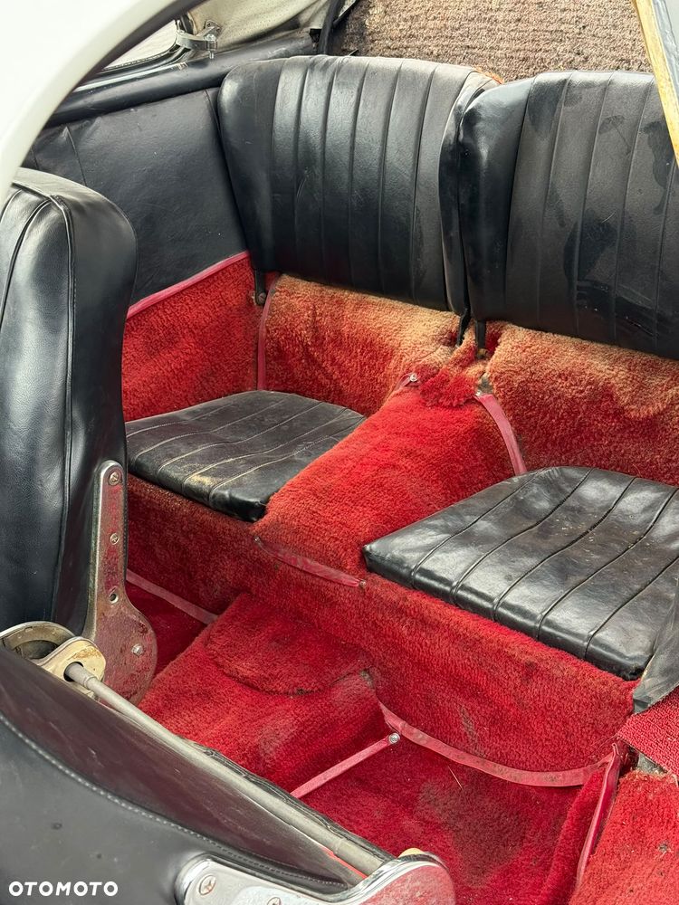 Porsche 356 - 18