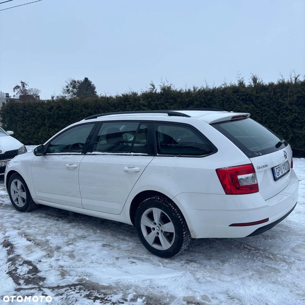 Skoda Octavia 1.6 TDI Ambition - 5