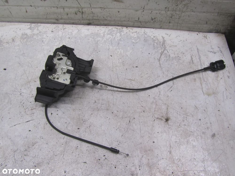 Renault Master III 2.3 DCI zamek drzwi drzwi prawy przód - 2