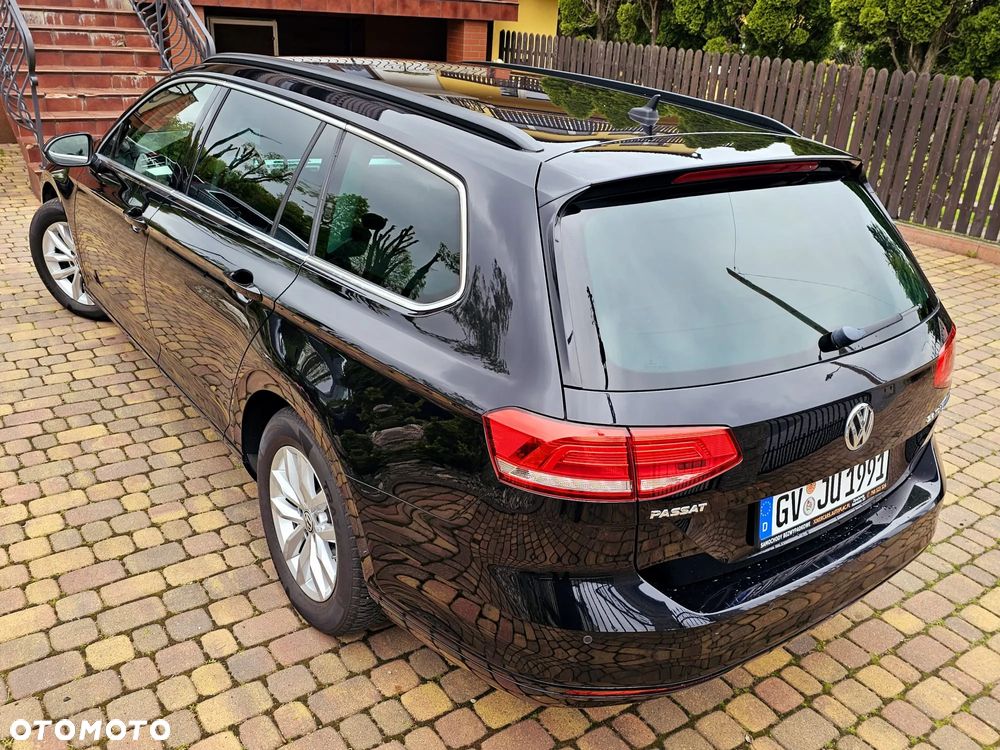 Volkswagen Passat Variant 2.0 TDI DSG (BlueMotion Technology) Comfortline - 14