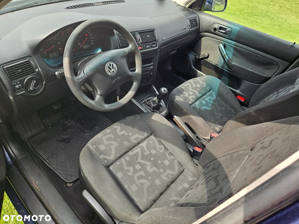Volkswagen Golf 1.6 Basis - 8
