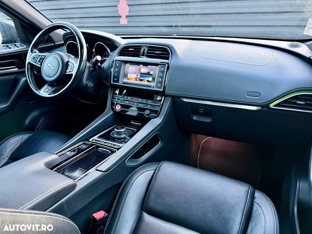 Jaguar F-Pace D300 AWD R-Dynamic HSE 90th Anniversary Edition - 6