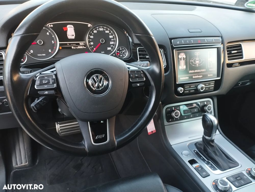 Volkswagen Touareg 3.0 V6 TDI SCR Blue Motion DPF Automatik Terrain Tech Executive Edition - 23