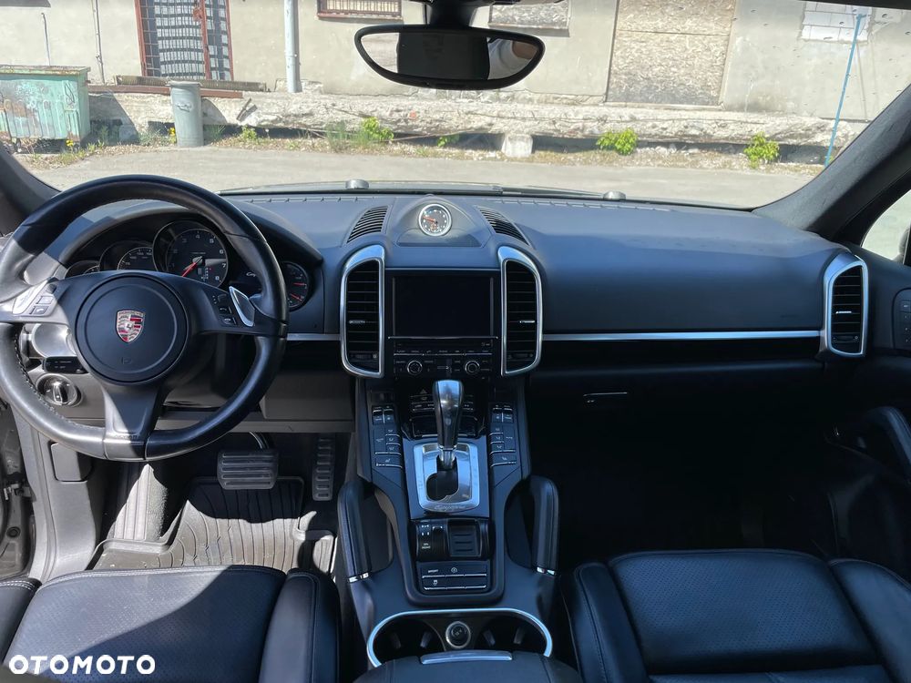 Porsche Cayenne - 11