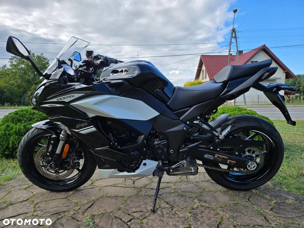 Kawasaki Ninja 1000 SX - 2