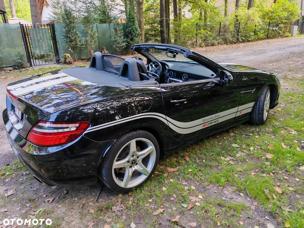 Mercedes-Benz SLK 200 (BlueEFFICIENCY) 7G-TRONIC - 39