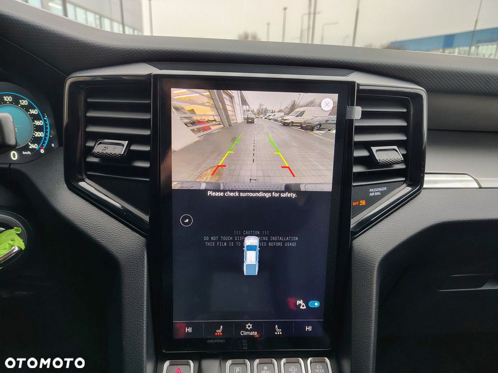 Volkswagen Amarok Life silnik: 2.0 TDI 205 KM / skrzynia biegów: 10-biegowa automatyczna 4MOTION rozstaw osi: 3270 mm - 16