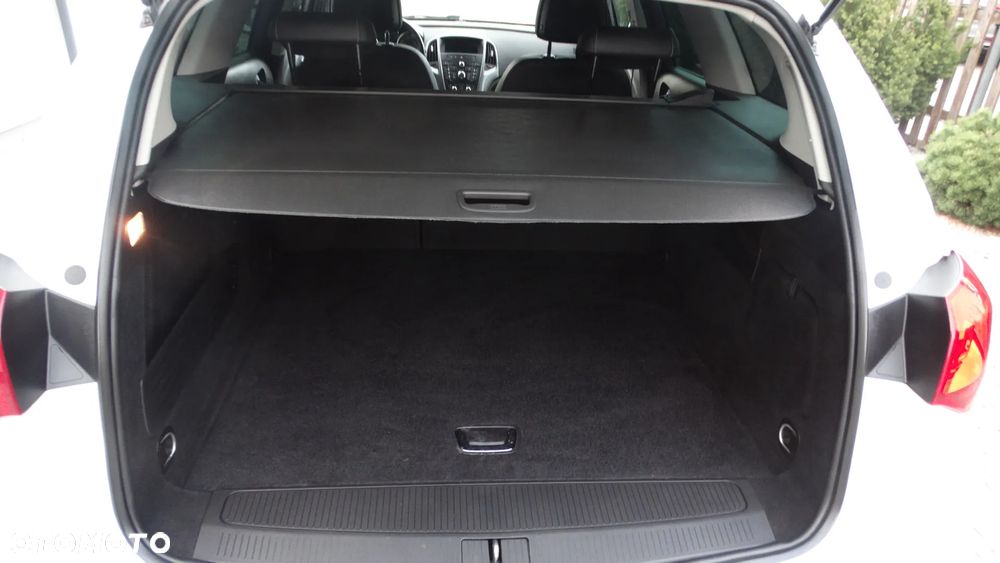 Opel Astra 1.4 Turbo Exklusiv - 13