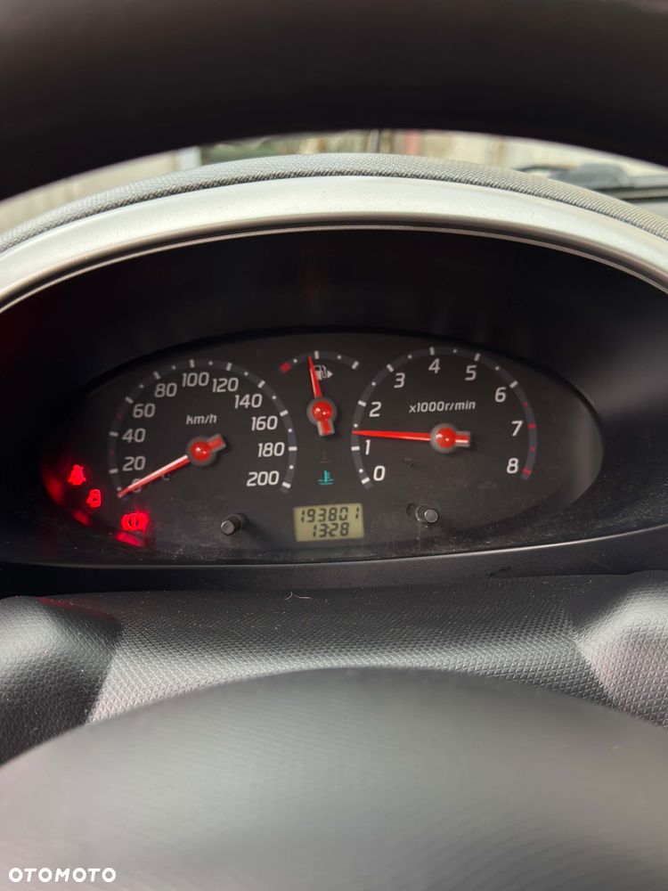 Nissan Micra 1.2 Visia - 8