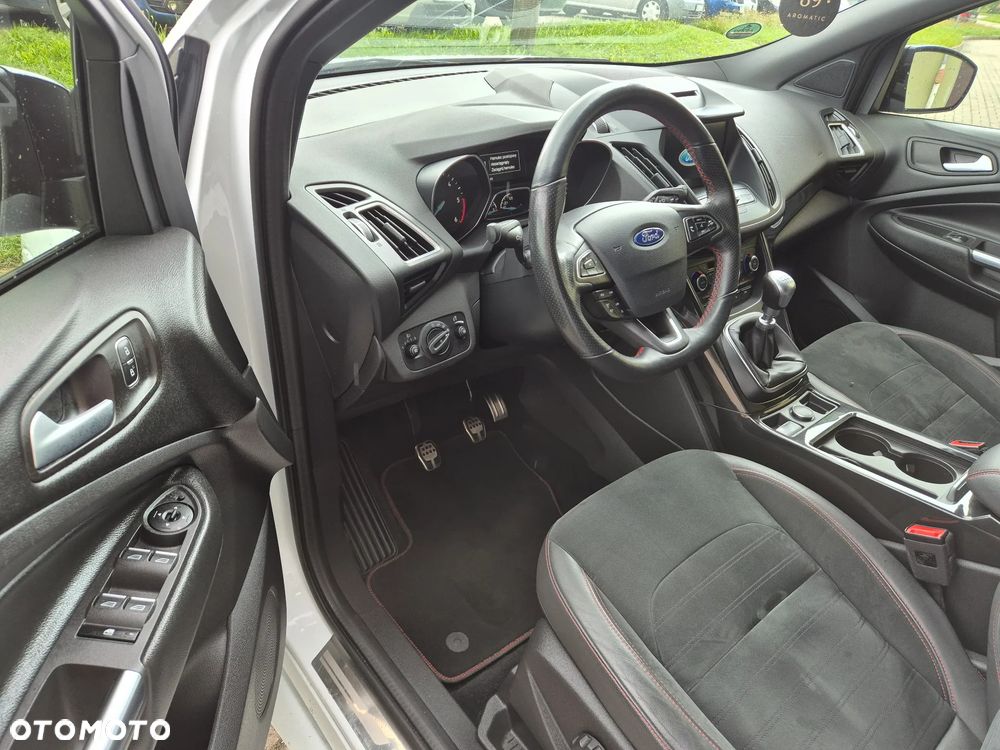 Ford Kuga 2.0 TDCi FWD ST-Line - 7
