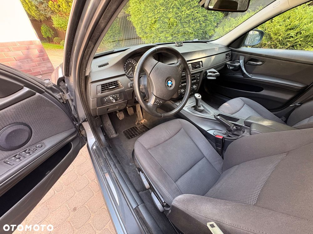 BMW Seria 3 - 22