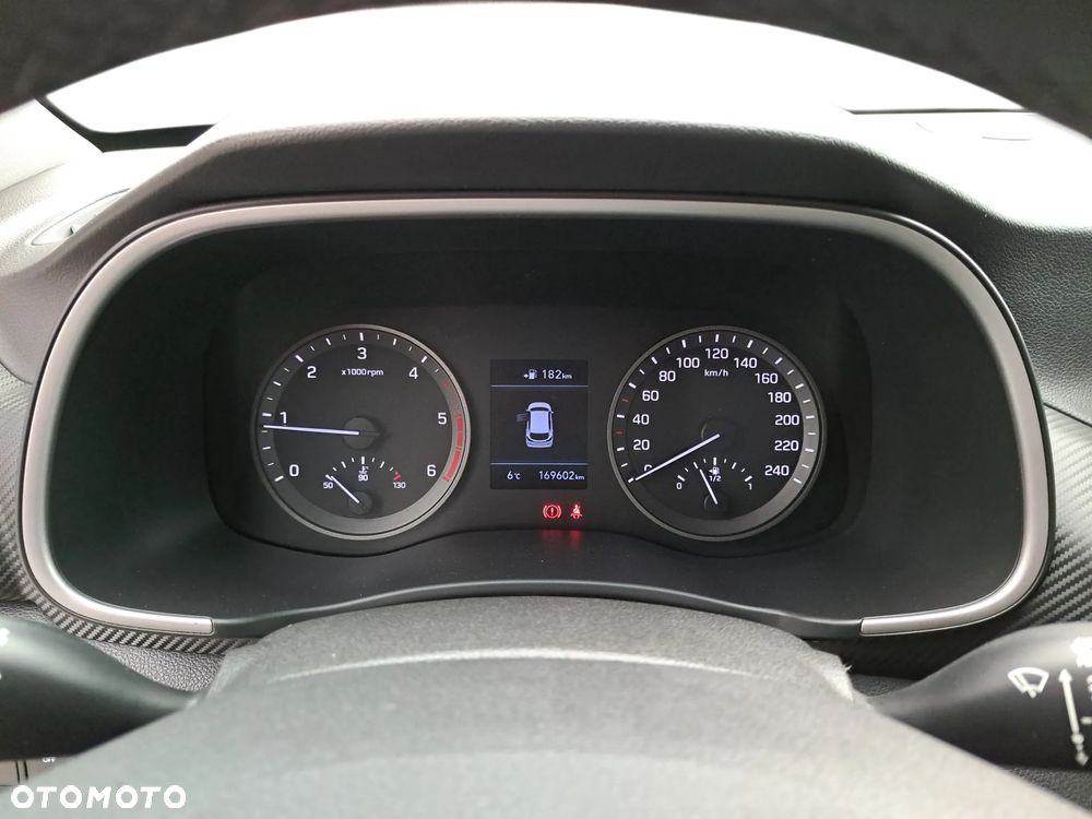 Hyundai Tucson 1.6 CRDi Style 2WD - 16