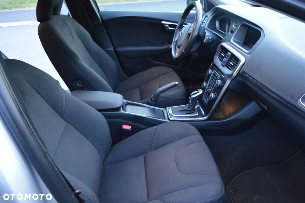 Volvo V40 - 11