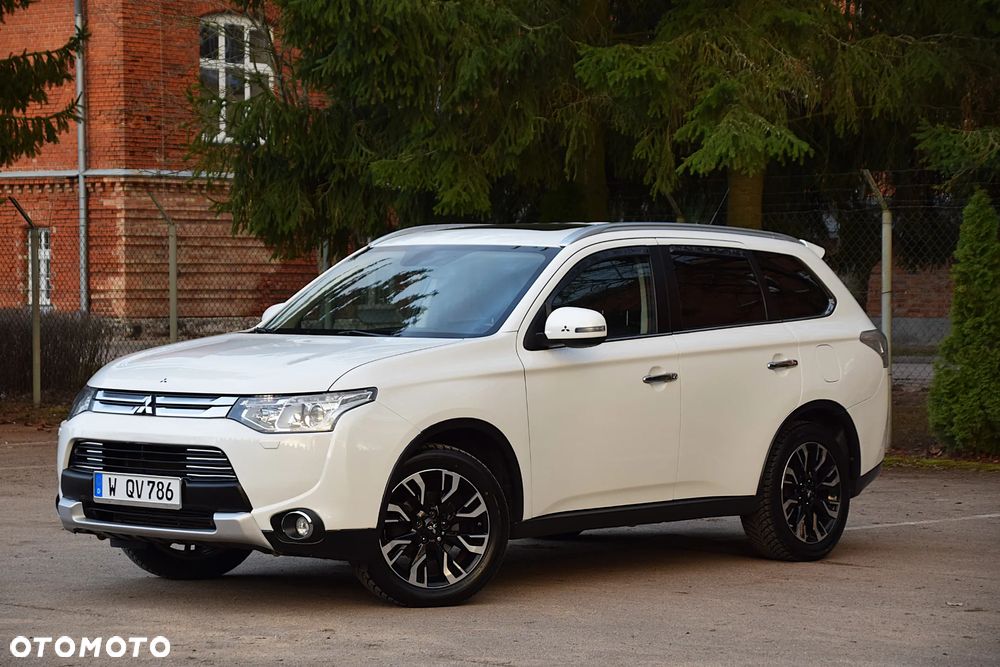 Mitsubishi Outlander 2.2 DI-D 4WD Automatik Diamant Edition+ - 9