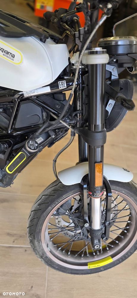 Husqvarna Vitpilen - 5