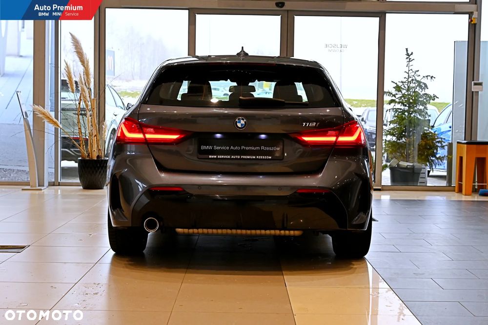 BMW Seria 1 - 18