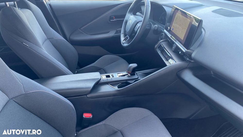 Toyota C-HR 2.0 HEV 197 CP 4x2 CVT Dynamic - 6