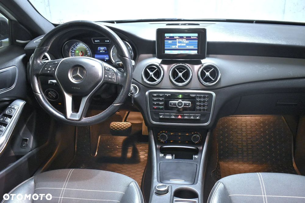 Mercedes-Benz GLA 200 d 7G-DCT Style - 9