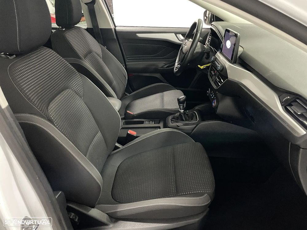 Ford Focus 1.0 EcoBoost S&S COOL&CONNECT - 17
