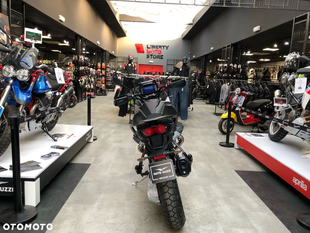 Moto Guzzi Stelvio - 4