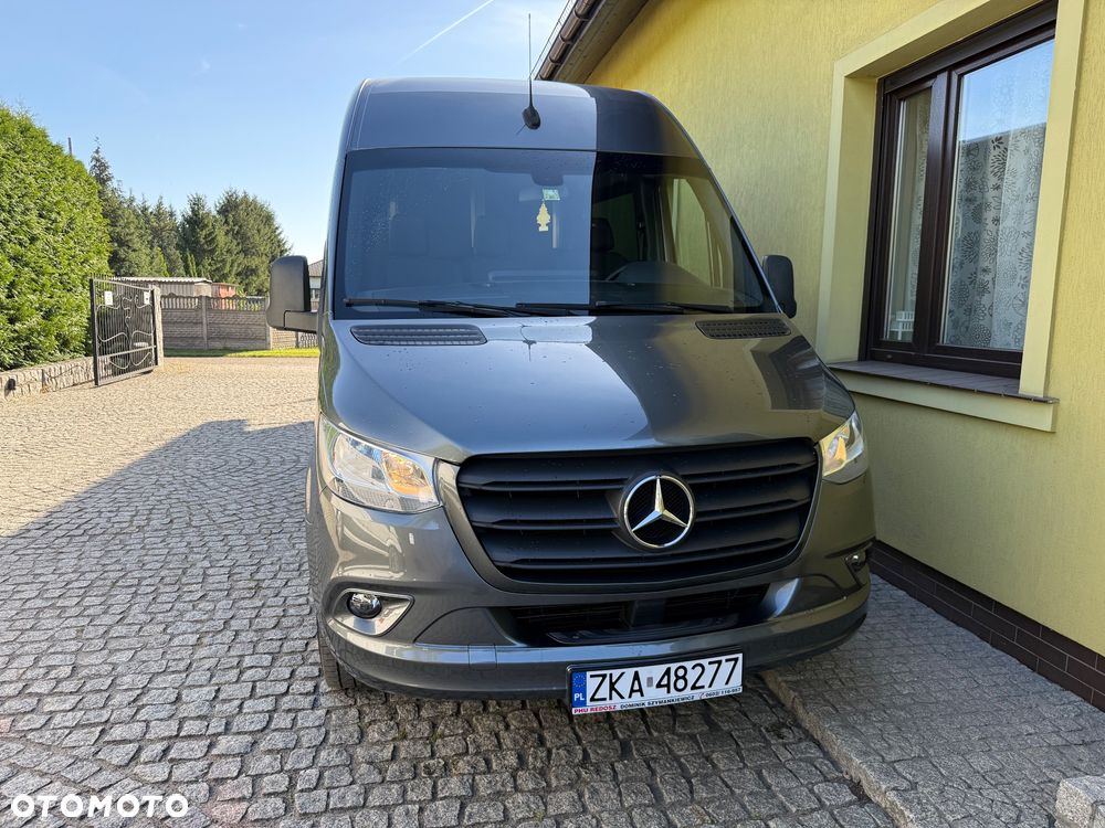 Mercedes-Benz Sprinter - 23