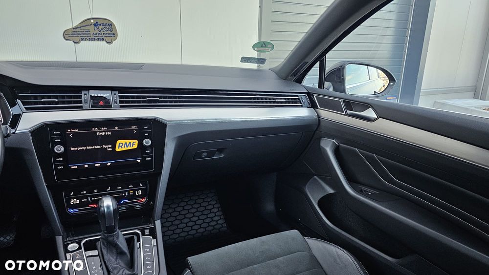 Volkswagen Passat 2.0 TSI 4Mot Elegance DSG - 26