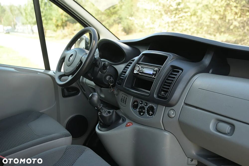 Opel Vivaro - 19