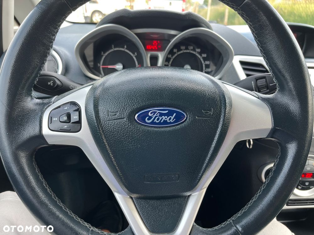 Ford Fiesta 1.25 Champions Edition - 15