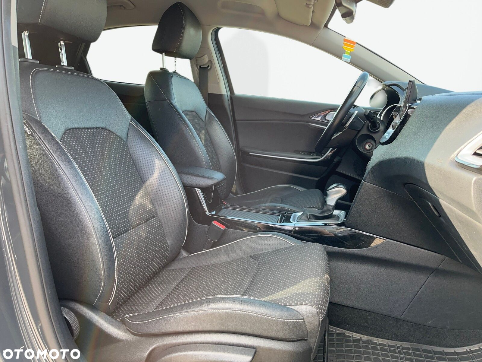Kia XCeed - 22