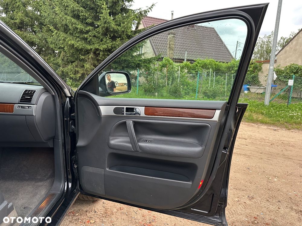 Volkswagen Touareg - 14
