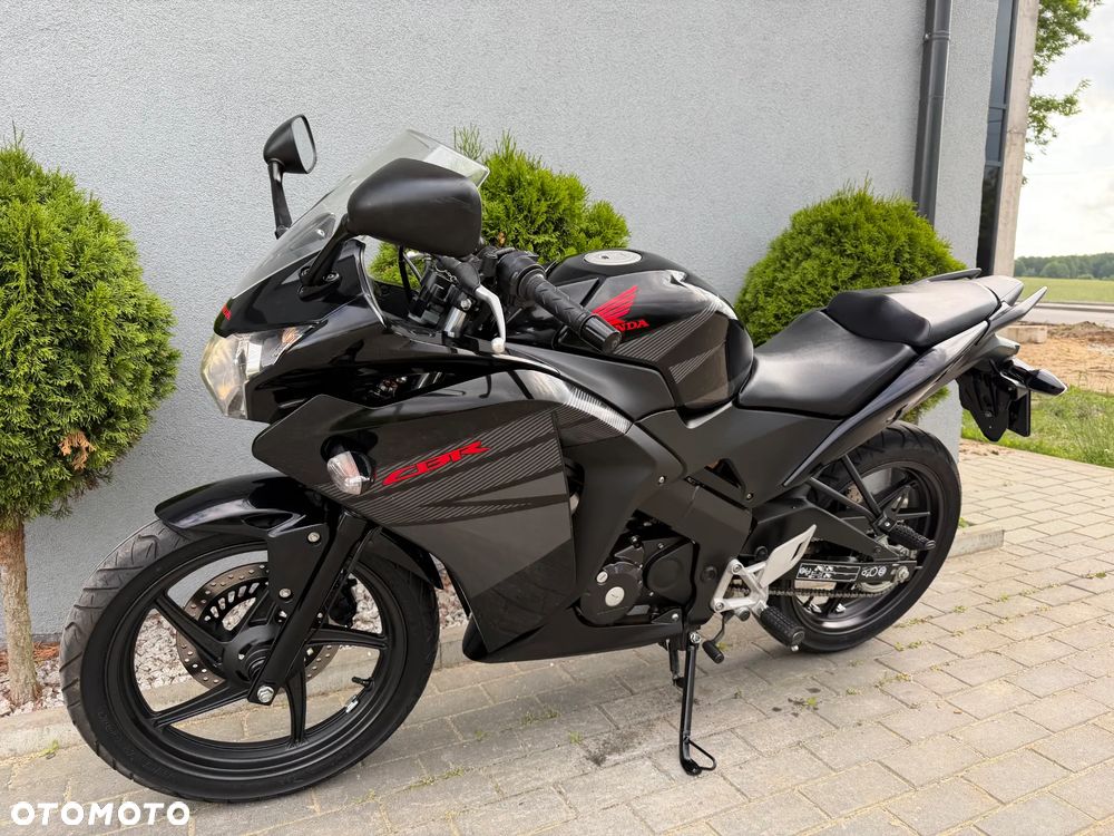 Honda CBR - 9
