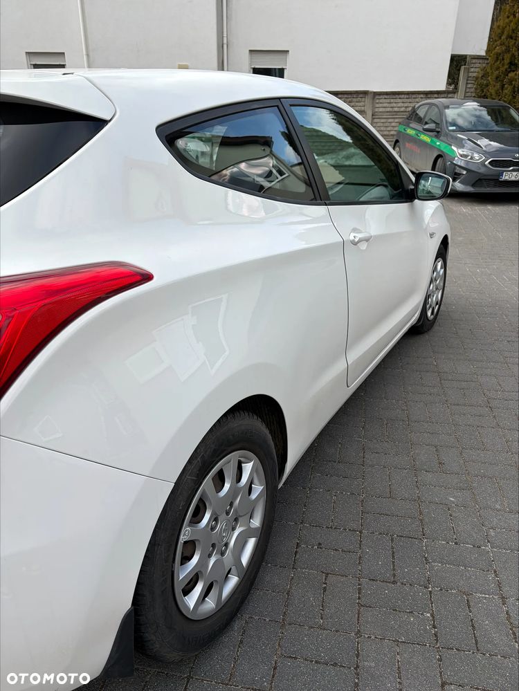 Hyundai i30 1.6 Classic + - 8