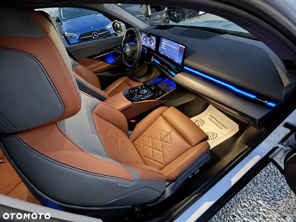 BMW Seria 5 530e xDrive - 30