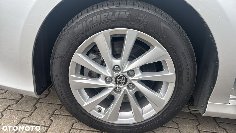 Toyota Camry 2.5 Hybrid Comfort CVT - 6