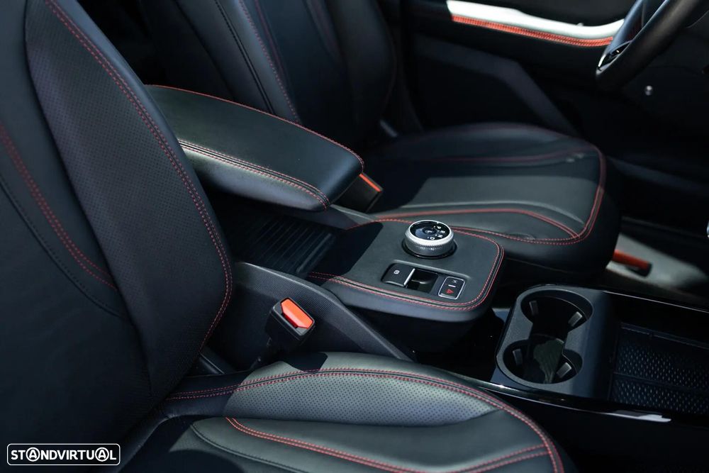 Ford Mustang Mach-E AWD PREMIUM - 15