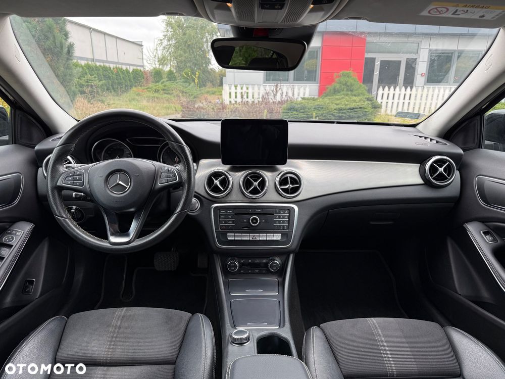Mercedes-Benz Gla 2017 photo 5