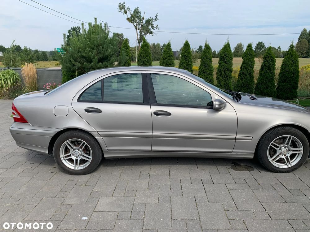 Mercedes-Benz Klasa C - 16