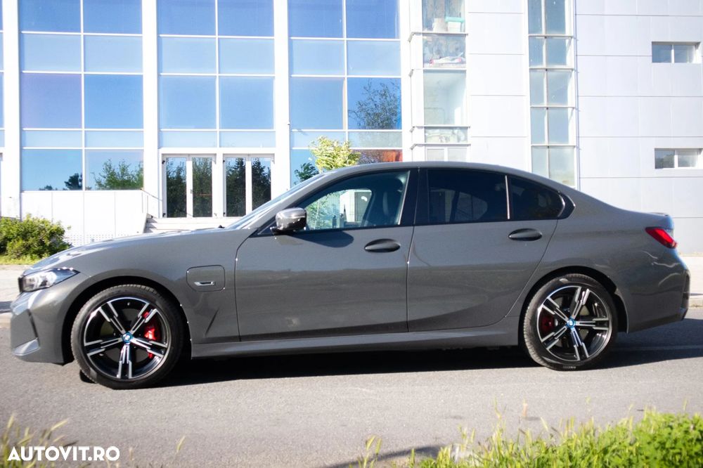 BMW Seria 3 330e Aut. M Sport - 2