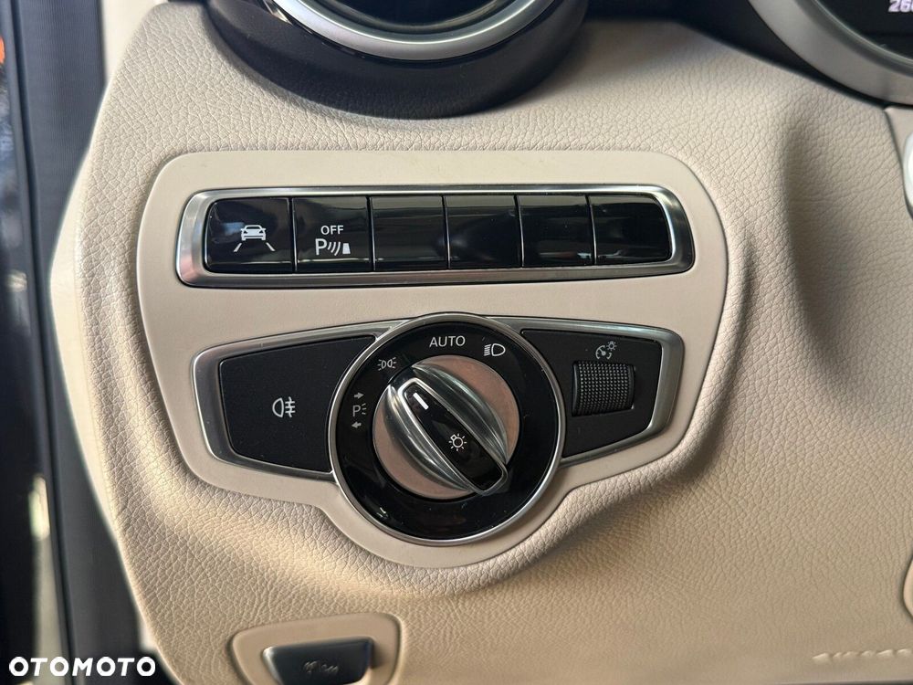 Mercedes-Benz Klasa C - 22