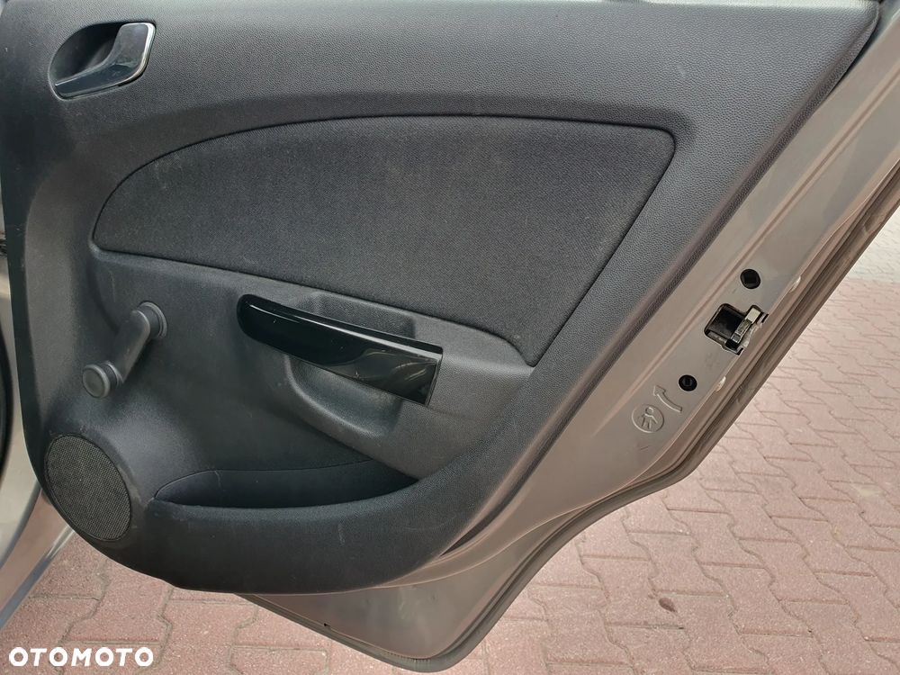 Opel Corsa 1.2 16V Cosmo - 20