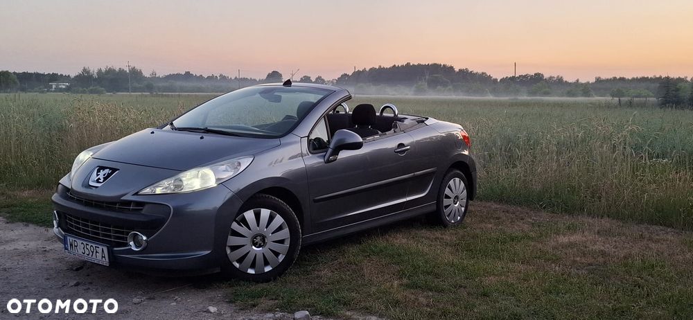 Peugeot 207 - 1