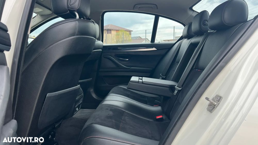 BMW Seria 5 525d xDrive - 6