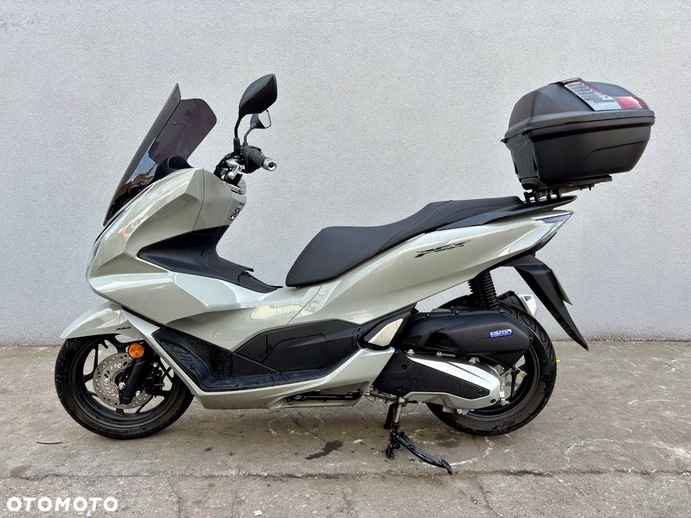 Honda PCX - 12