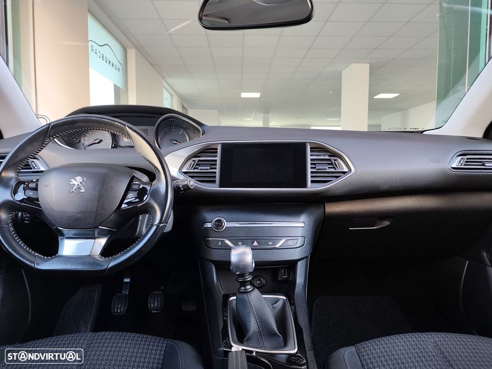 Peugeot 308 SW 1.5 BlueHDi Style - 4