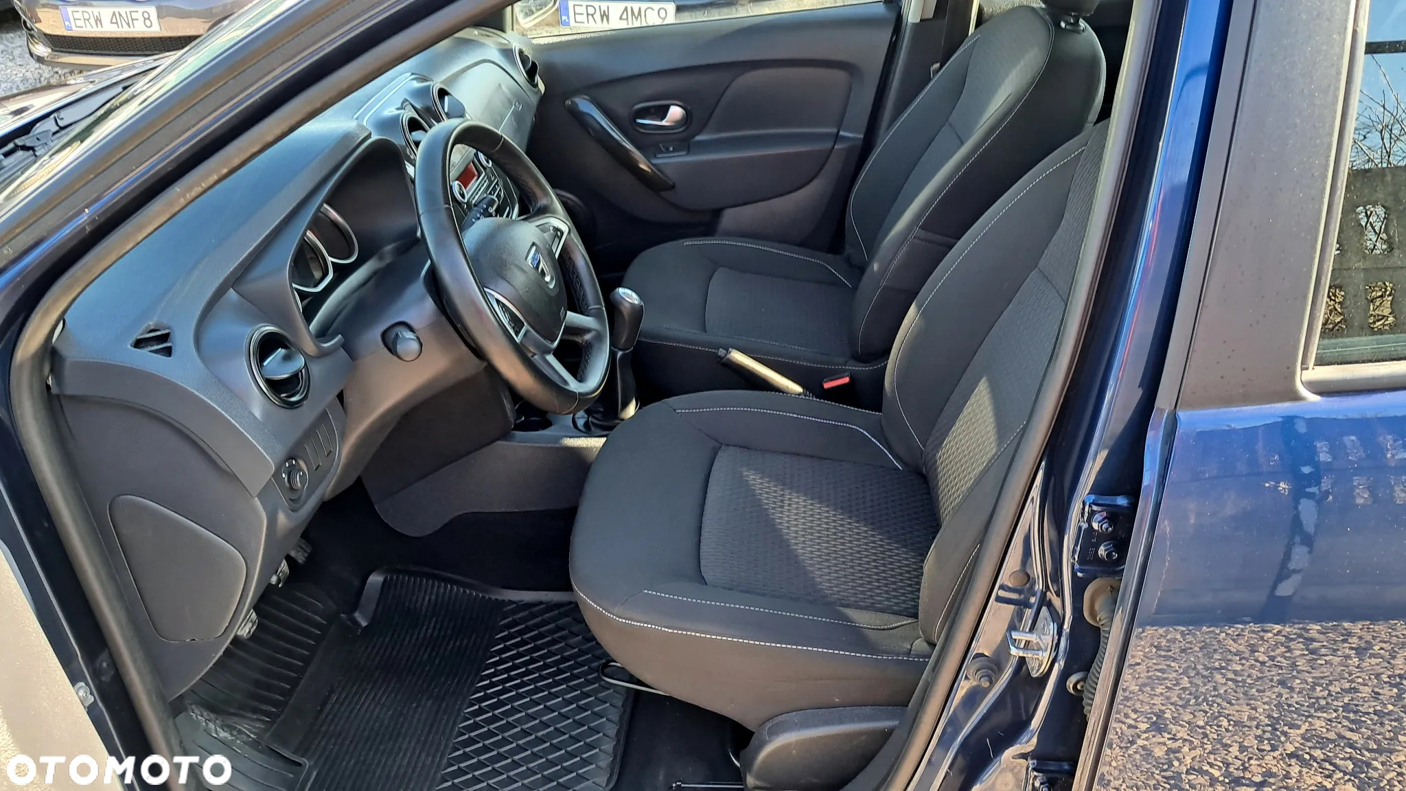 Dacia Sandero SCe 75 Essential - 16