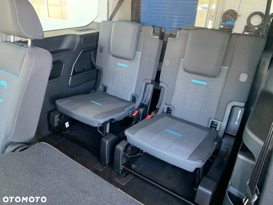 Ford Tourneo Connect - 14