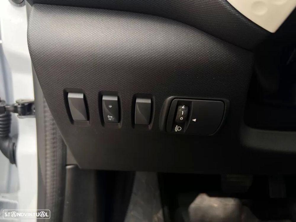 Renault Twingo Z.E. 22 Intens - 14