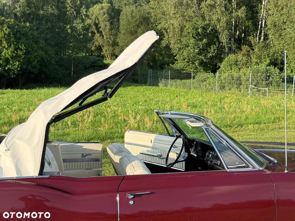 Oldsmobile Delta 88 - 14