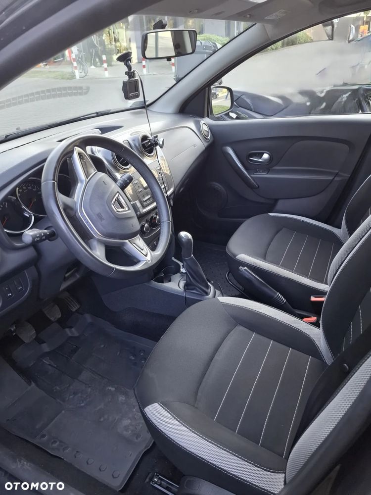 Dacia Sandero 0.9 TCe Laureate - 4