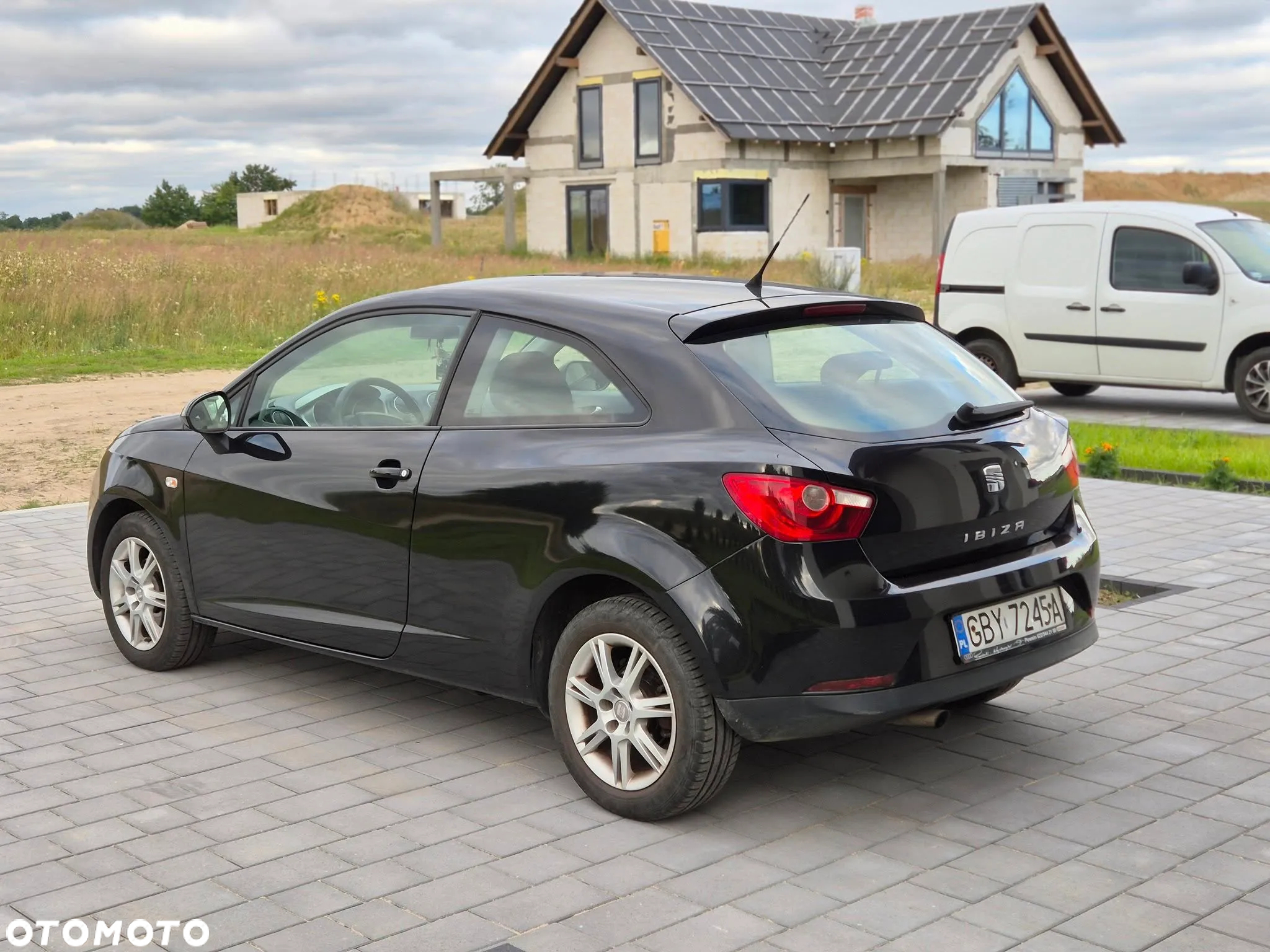 Seat Ibiza SC 1.6 16V Style - 4
